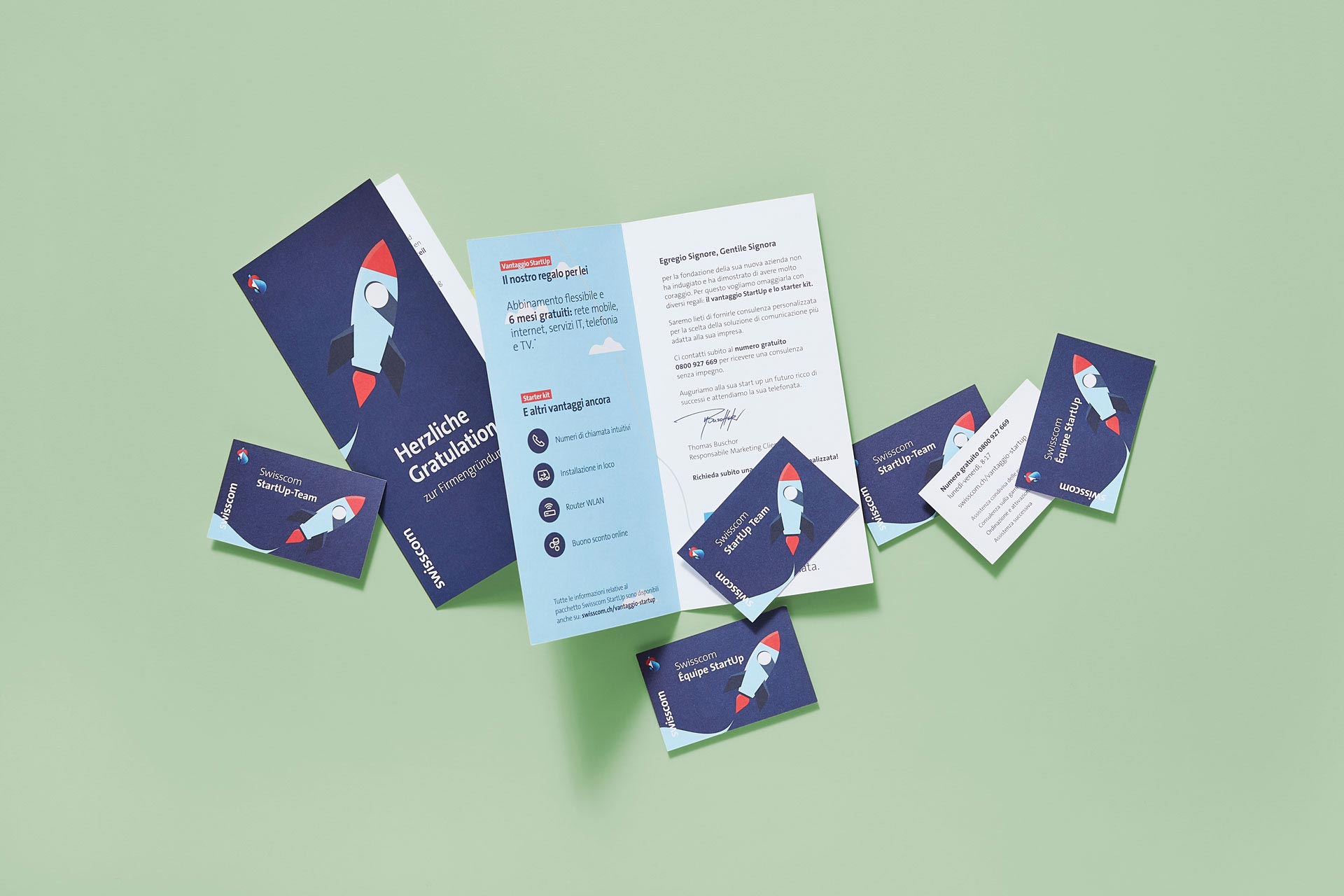 Flyer mit Raketen-Illustration und Visitenkarten